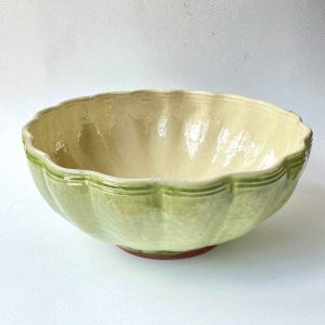 scalloped large bowl a. - grass green